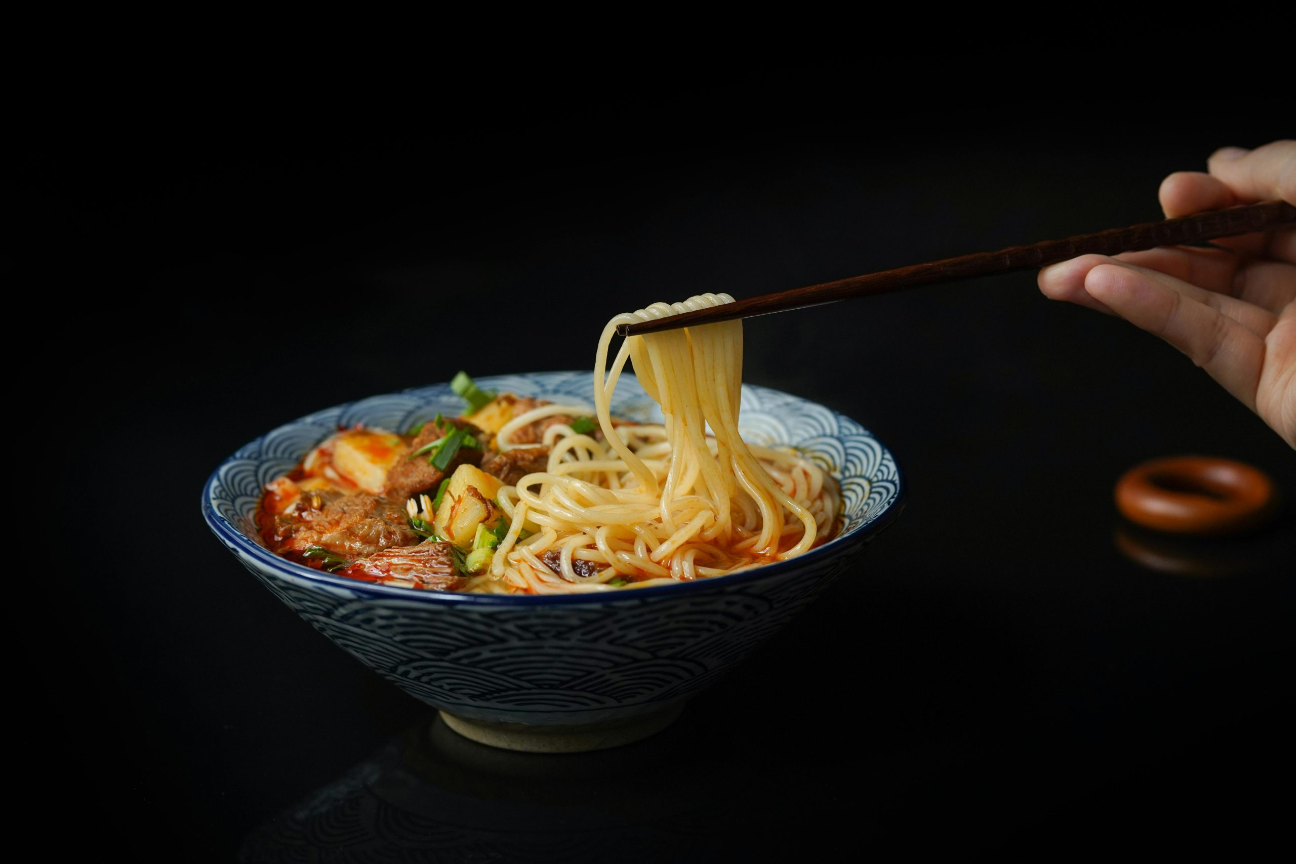 The Essential Role of Olive Oil in Mediterranean Foods