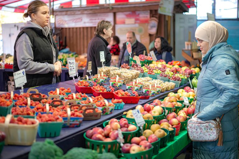 The Benefits of Buying Fresh From Farmers’ Markets