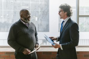 Networking at Career Fairs: Dos and Don’ts