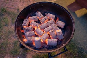 The Joy of Cooking Outdoor Meals Around Campfires