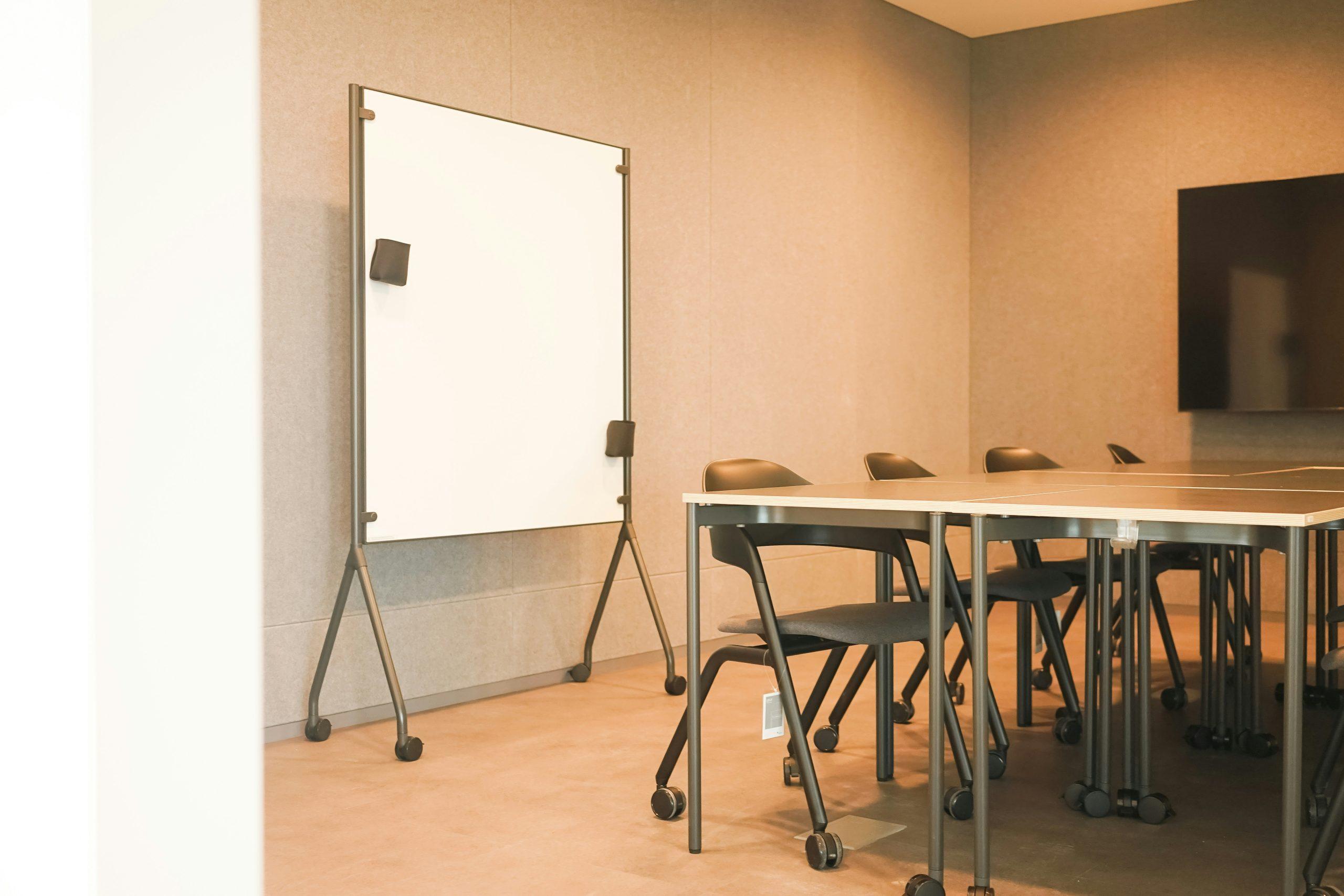 The teacher as a facilitator: moving from expert to guide in the classroom
